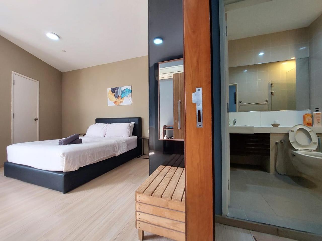118 Island Plaza Suite City8 By Joal Tanjung Tokong Esterno foto